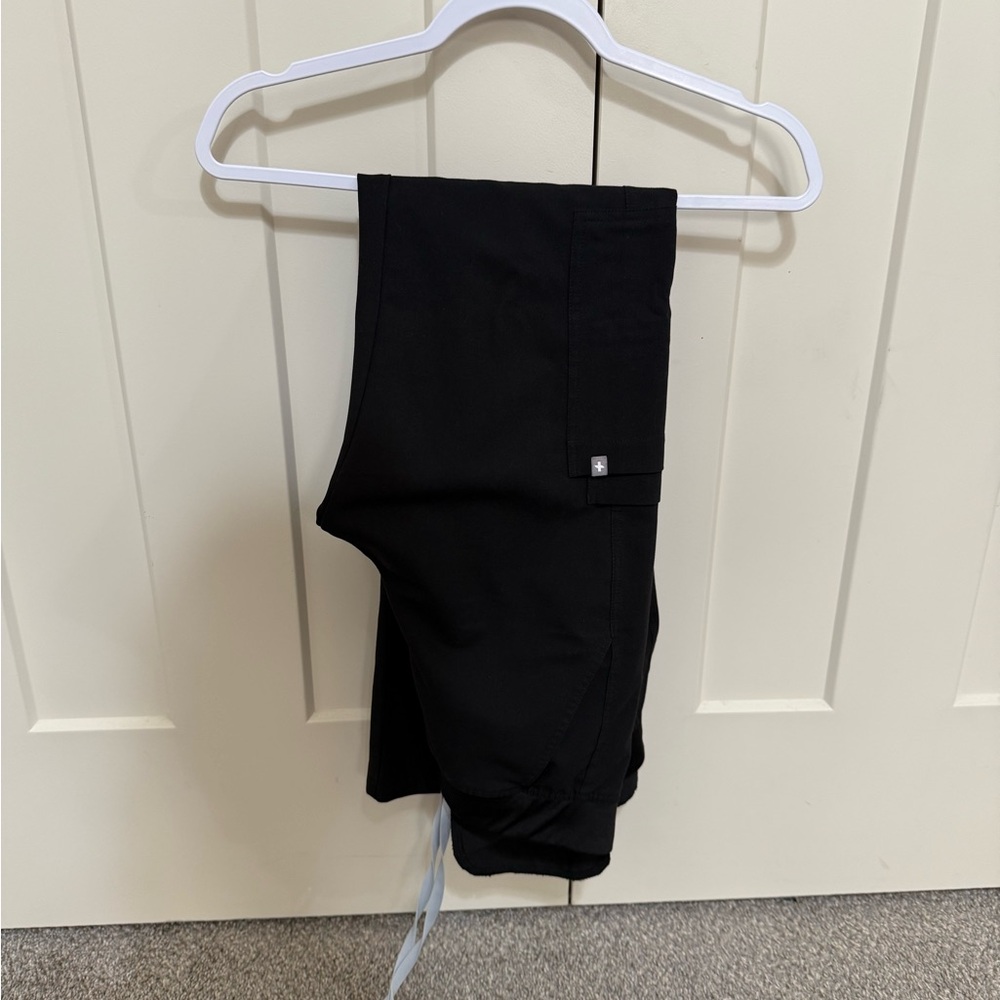 Figs Axim Black Scrub Pants